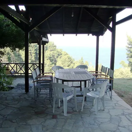 Вилла Reina's House By The Sea *