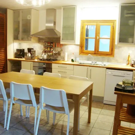 Вилла Reina's House By The Sea